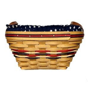 AMERICAN TRADITIONS Basket w/ Cloth & Plastic Liners Handles Stars & Stripes